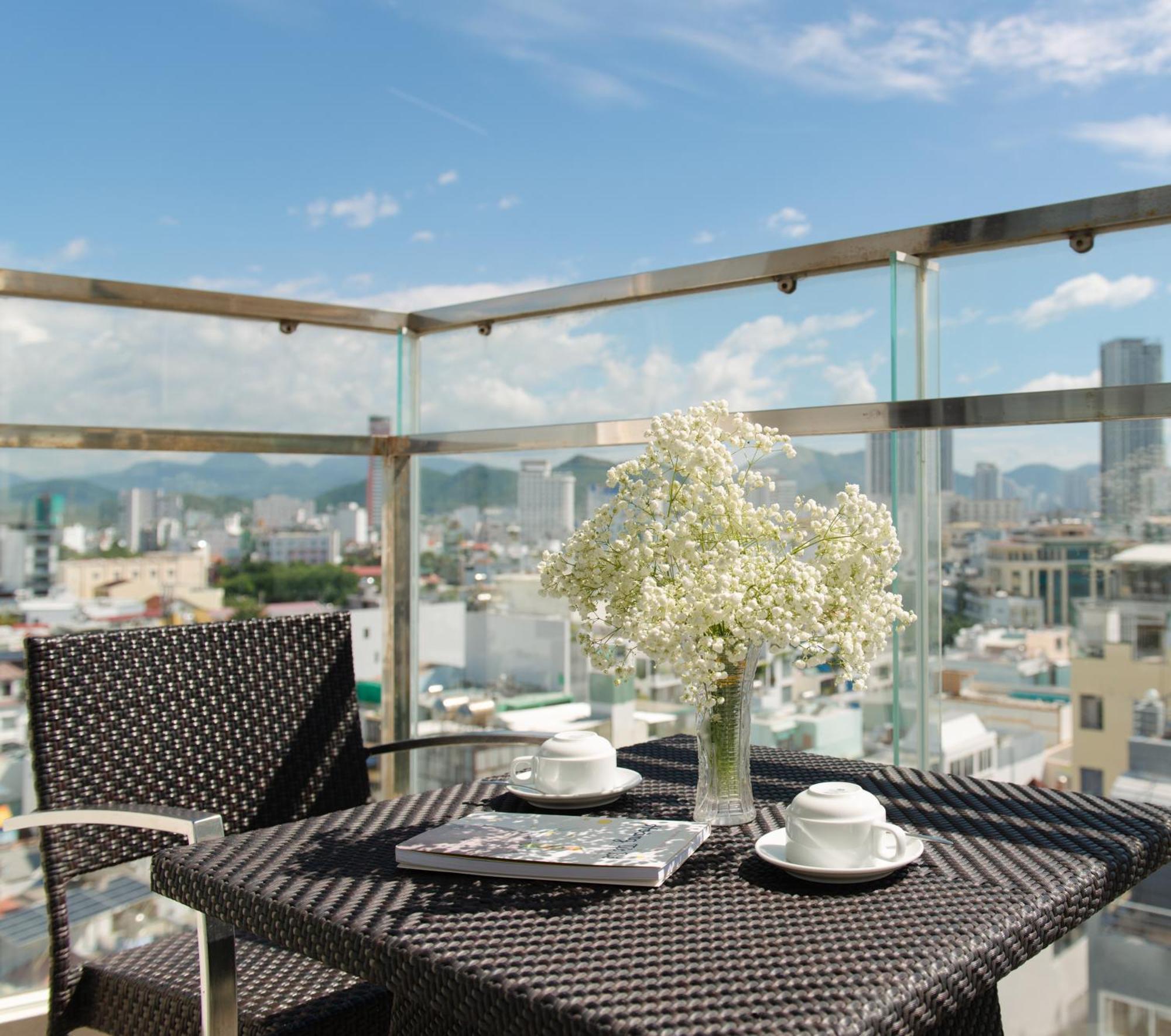 Khách sạn Bờ Biển Vàng - Gold Coast Hotel Nha Trang Exterior foto